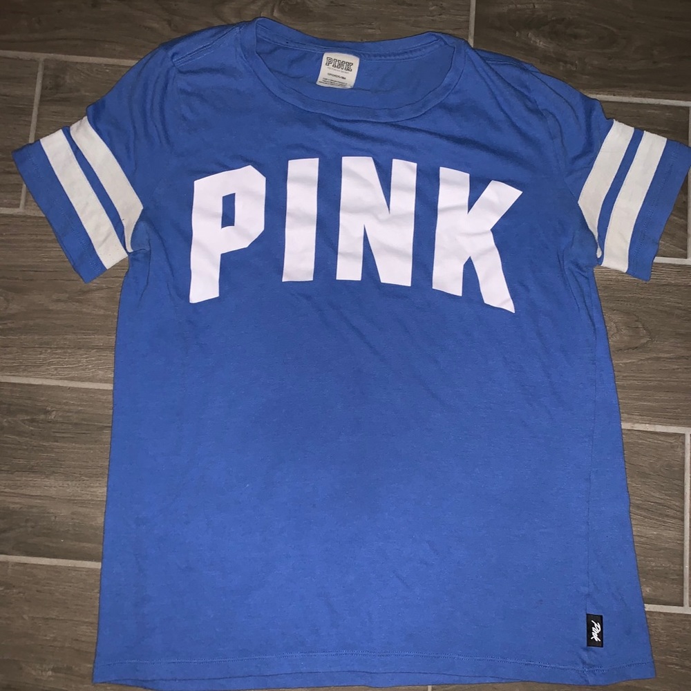 Vs pink tee